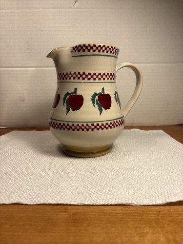 Nicholas mosse pottery apple - mosse,
