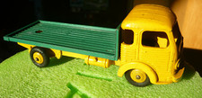 DINKY TOYS  SIMCA CARGO 33