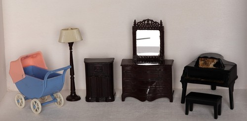 Job lot vintage - dolls, house