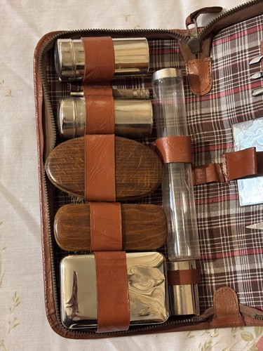 Gents vintage vanity grooming - vanity,