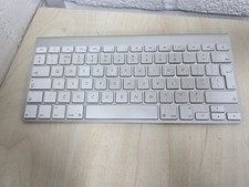 Apple A1314 (MC184LL/A) Wireless Keyboard - Silver