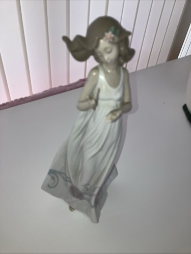 Lladro butterfly treasures - butterfly,