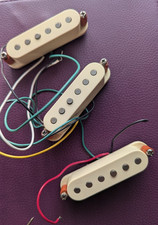 Fender SCN Samarium Cobalt Noiseless Stratocaster Guitar Pickups - Cream covers