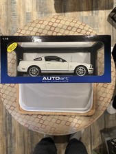 AUTOart 1/18 2005 Ford Shelby