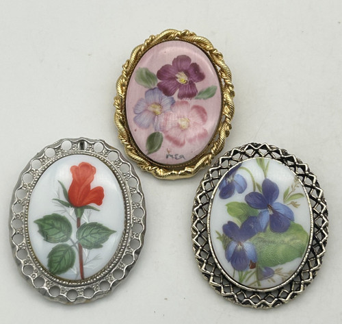 Vintage porcelain pendant - vintage,