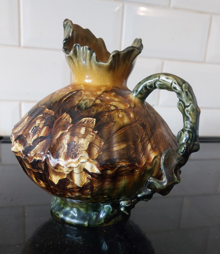 Melrose ware pottery water