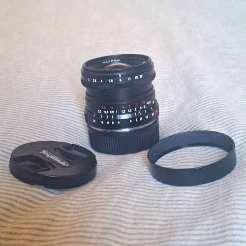 Voigtländer ultron 28mm m - ultron, f/2