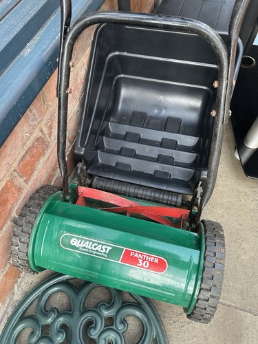 Lawnmower hand push qualcast - lawnmower,