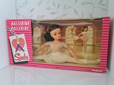 Vintage 1982 Active Ballerina Sindy Doll Boxed + Stand & Poster Ankle Pose VGC