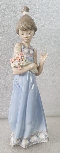 Lladro spring token porcelain - lladro,