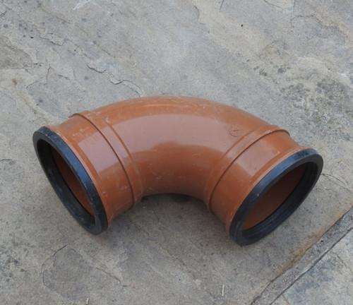 Underground drain pipe elbow
