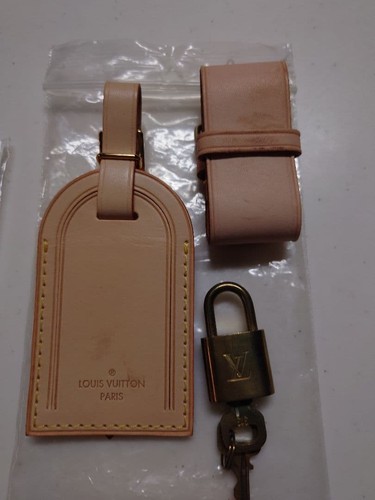 Louis vuitton luggage tag - vuitton,