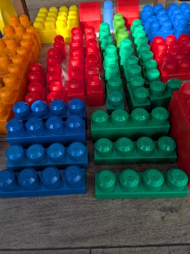 Mega bloks 100 - bloks, assorted