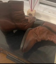 NEW       Russet Brown Leather Ankle Boots by Moda in Pelle Size 8 –