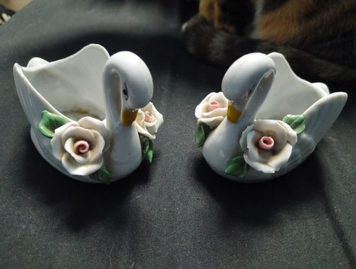 Vintage porcelain swan - porcelain,