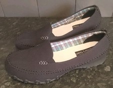 Womens UK Size 7 Skechers