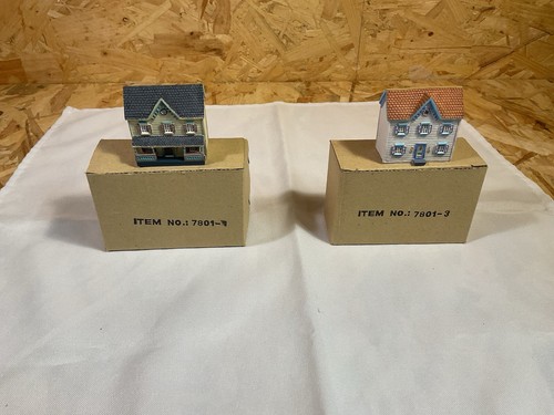 Scale ceramic buildings - scale,