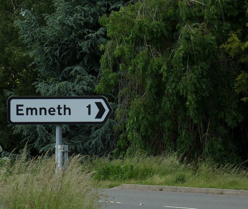 Photo 6x4 roadsign outwell - photo,