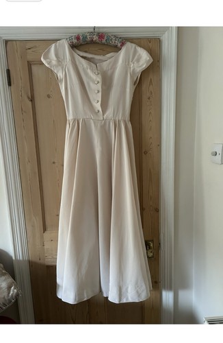 Vintage 1940s handmade cream - handmade,