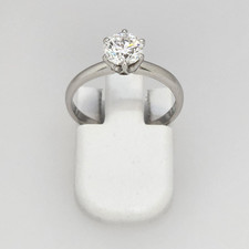 18ct White Gold Round