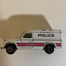 CORGI LAND ROVER 110 DEFENDER