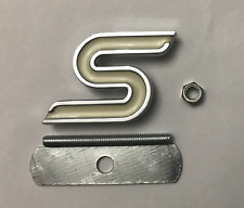 GRADE B FORD FIESTA FOCUS CREAM WHITE ZETEC S GRILLE BADGE EMBLEM & FITTING KIT