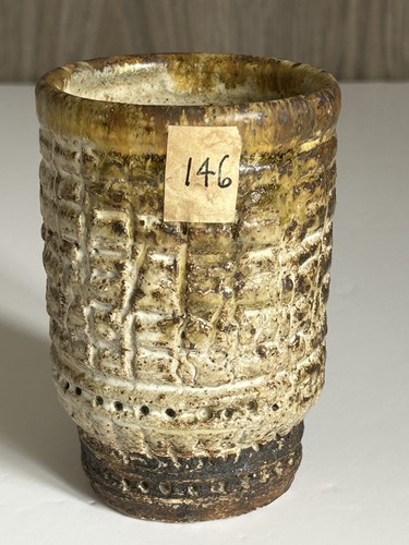 Denise wren oxshott pottery - wren, of