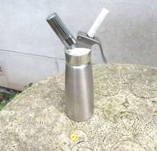 Quality ISI Stainless Steel Whipped Cream Dispenser – 0.5L / 500ml. b