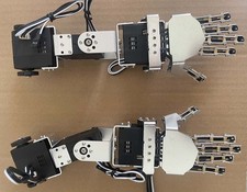 Left+Right Hand Robot Arm w/