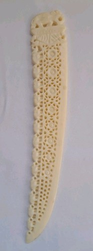 Vintage plastic bookmark - plastic,