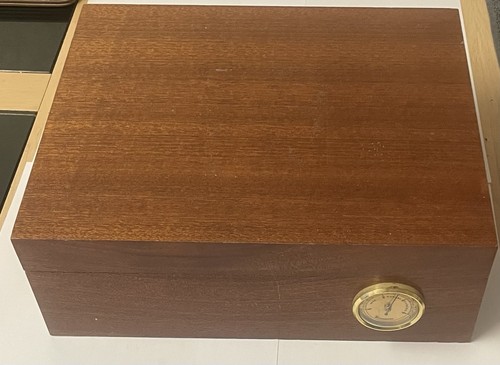 Cigar humidor box - cigar, large