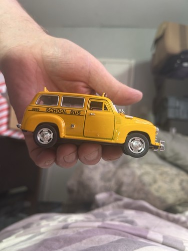 Unknown american school bus - american,