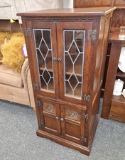 OLD CHARM Wood Bros Carved Oak HiFi Cabinet - CS D33