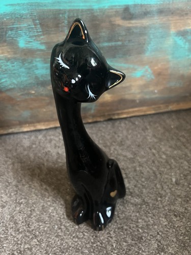 Vintage glossy black ceramic - black,