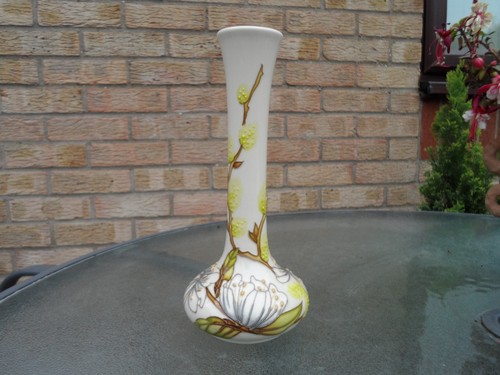 Moorcroft blackthorn beauty - moorcroft,