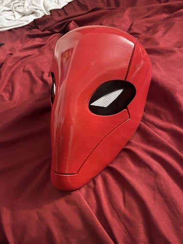 Under the red hood batman - the,