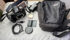 Canon DS126091 EOS 5D Camera Body,Battery,Charger,CF Card, cable,  Lowepro case
