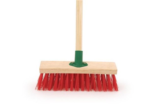 Stiff pvc yard broom - 11",
