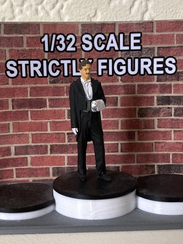 Scale figure - 1/32,