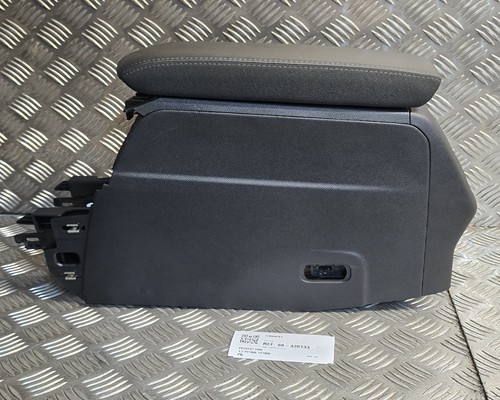 Peugeot 2008 2019 - -2023, armrest