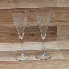 Pair of Grapevine Etched Fine