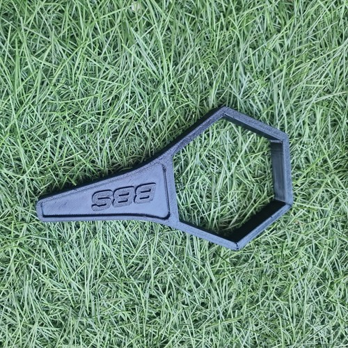 Alloy wheel centre cap - wheel, tool