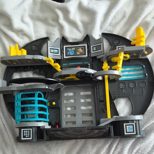 Imaginext batman batcave - imaginext,