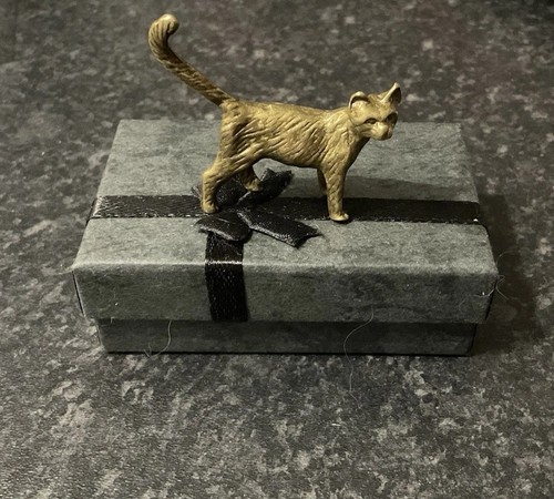 Lucky miniature brass cat - miniature,