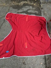 Red Fleece Horse Rug Funnel