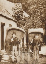 CORACLE FISHERMEN, CENARTH