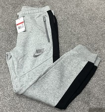 Nike Men’s Sportswear Hybrid