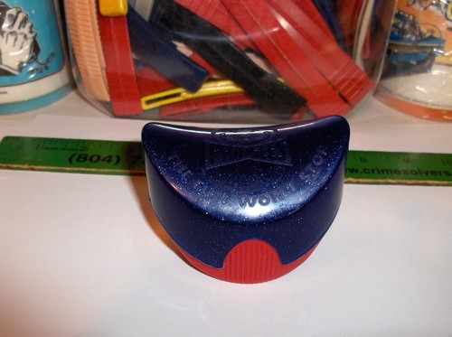 Vintage blue red - red, pringles