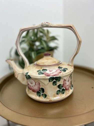 Beautiful vintage hand - beautiful, hand-painted