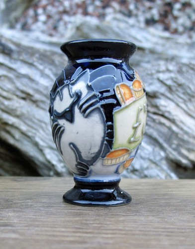 Moorcroft exquisite pussycat - moorcroft,
